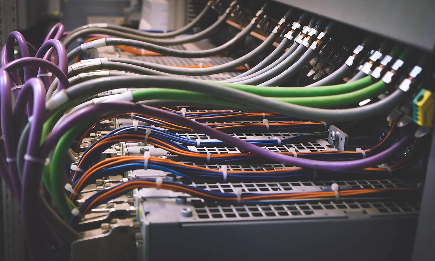 PLC-cables NiLAB: Linear Motors for Industrial Applications - PLC-cables